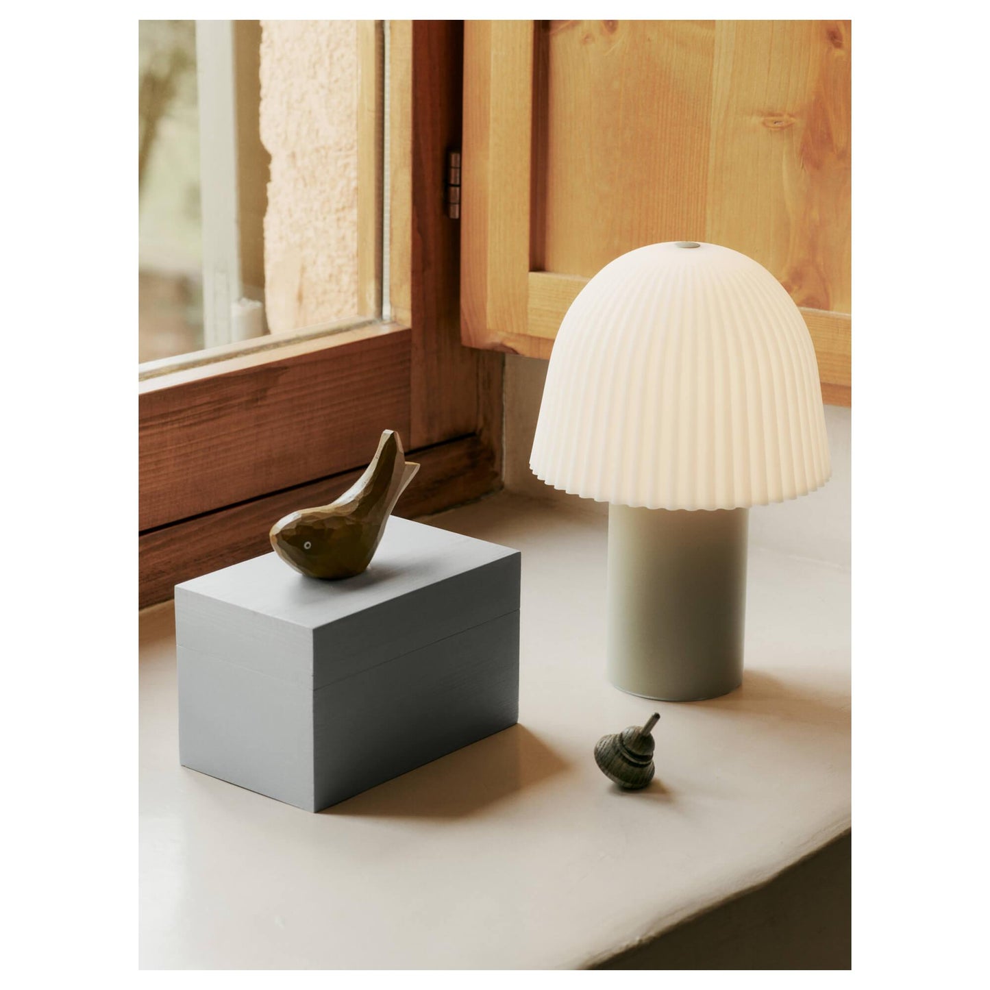 Ferm Living Frill Portable Lamp Rose/ White