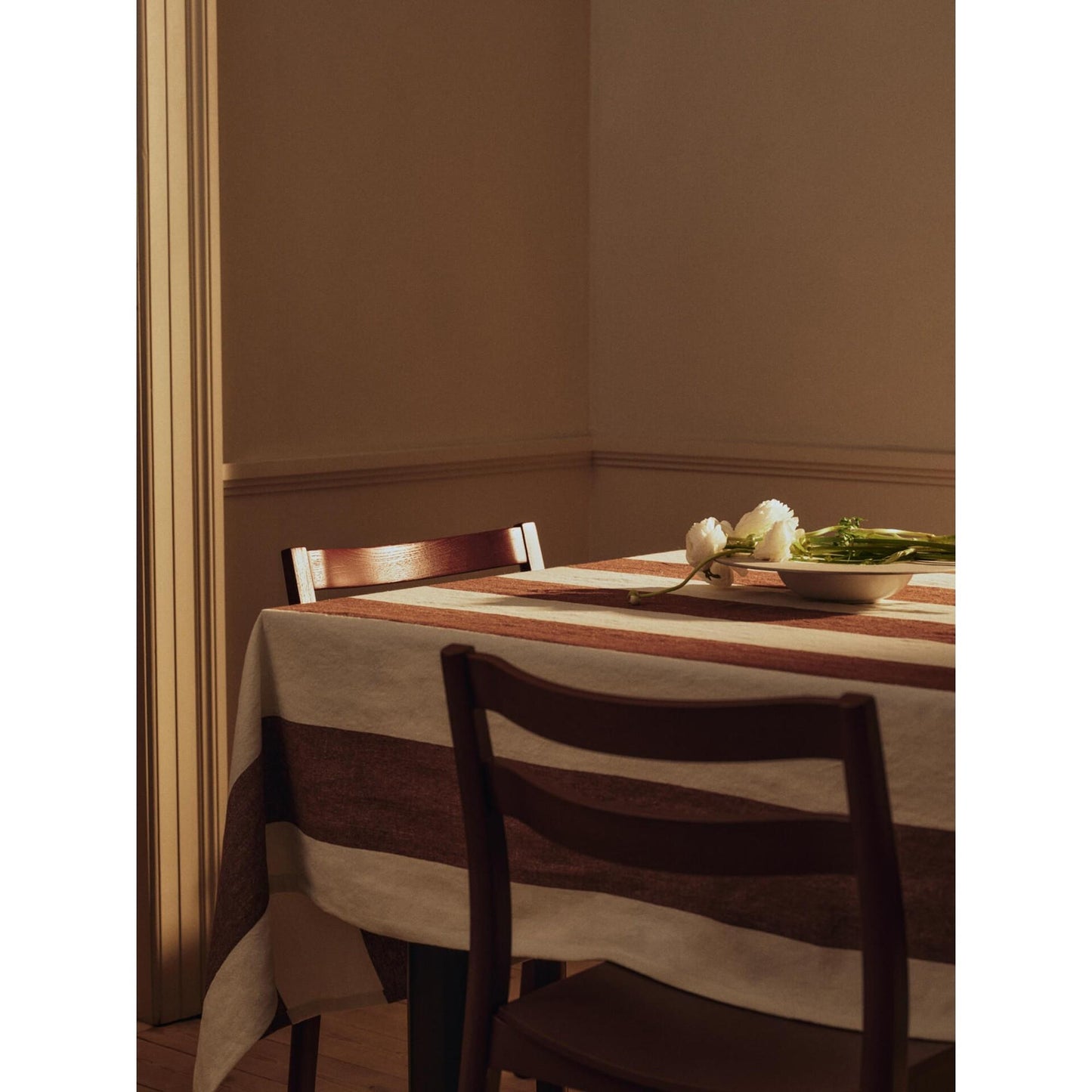 Ferm Living Hale Tablecloth L240 Chestnut/Frosted Lime