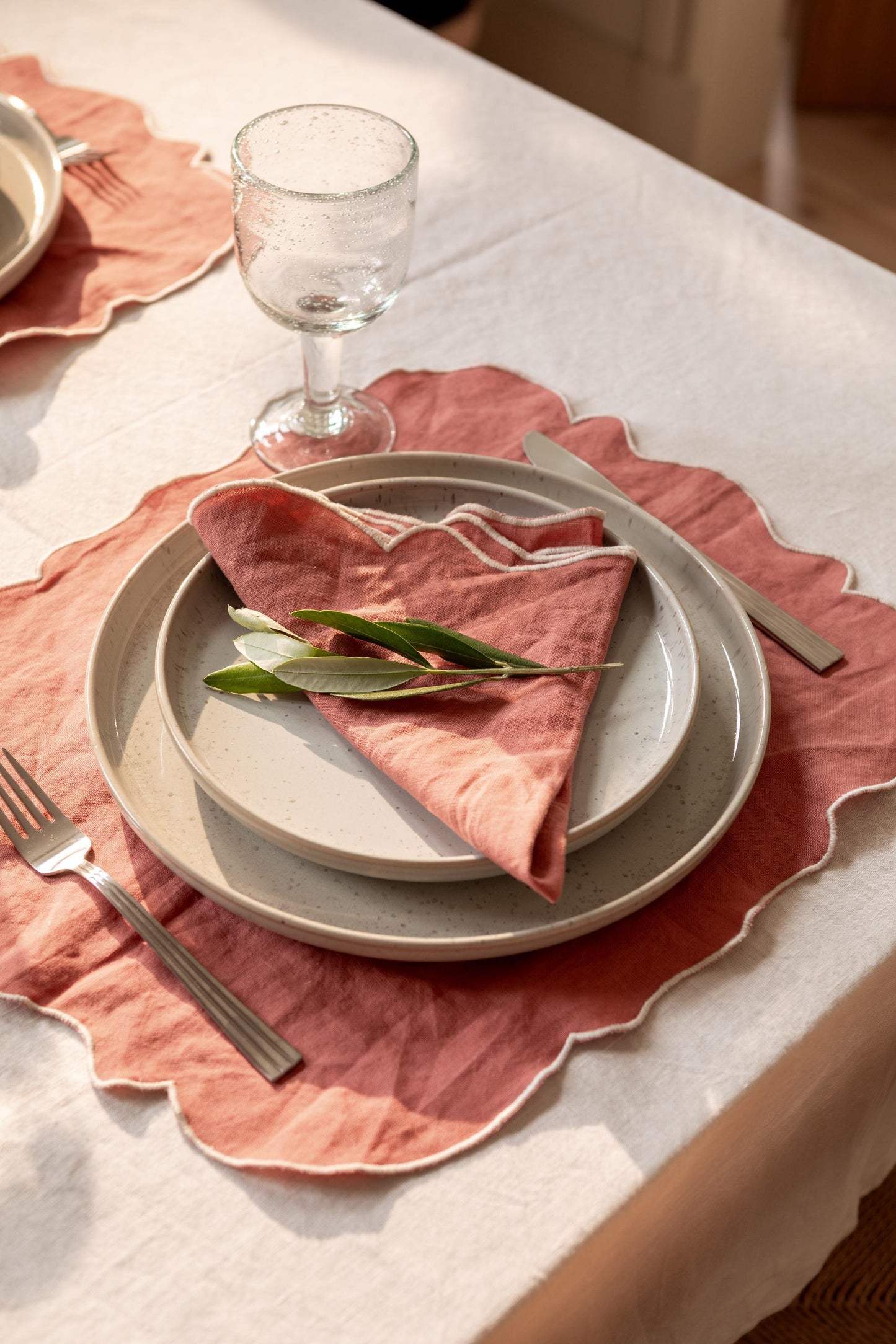 Decotique BON Plate 28 Set of 4 Steam
