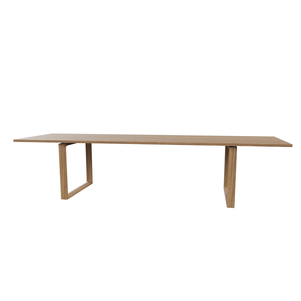 Essay™ - CM31, Dining Table, 317 x 100 cm by Fritz Hansen