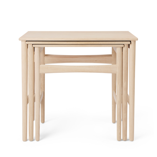CH004 NESTING TABLES