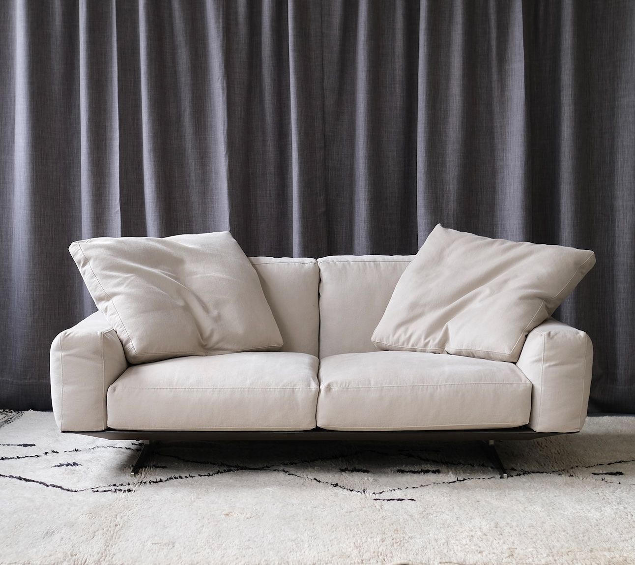 ROMEO Stand-alone sofas