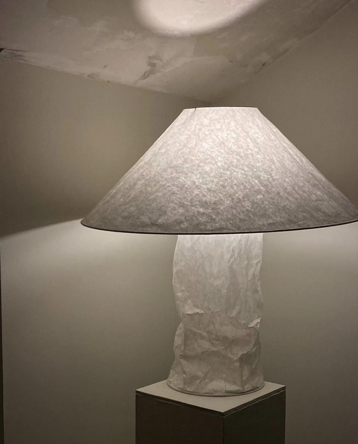 Lampampe table lamp