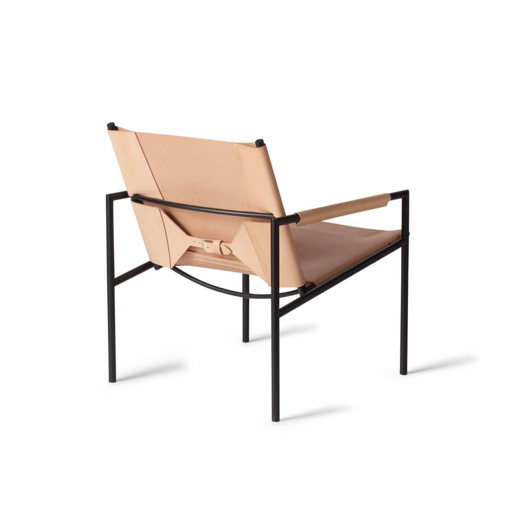 SZ 02 armchair (saddle leather) (Request Info)