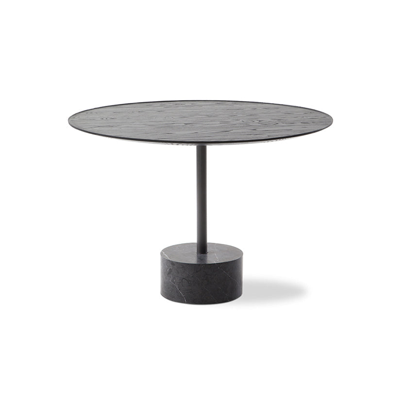 9 DINING TABLE by Cassina