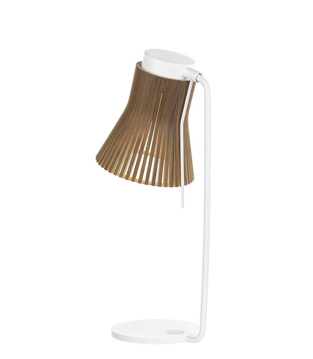 Petite 4620 table lamp by Secto Design