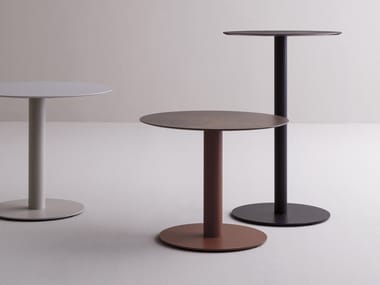 BIG LIGHT LOW - Steel table base by Varaschin