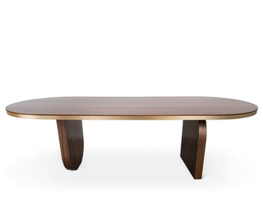 EZRA - Oval wooden dining table by Essential Home
