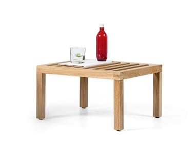 UMOMOKU - Square garden side table by Prostoria