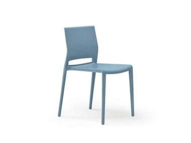 GIANT - Stackable chair by Nidi