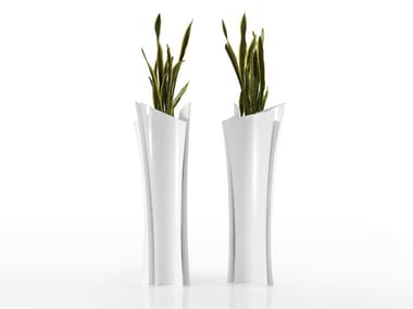 ALMA - High garden vase with Light by Vondom