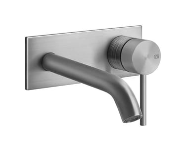 TRAME - Wall-mounted stainless steel washbasin mixer with plate by Gessi