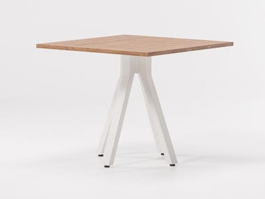 VIEQUES - Square teak table by Kettal