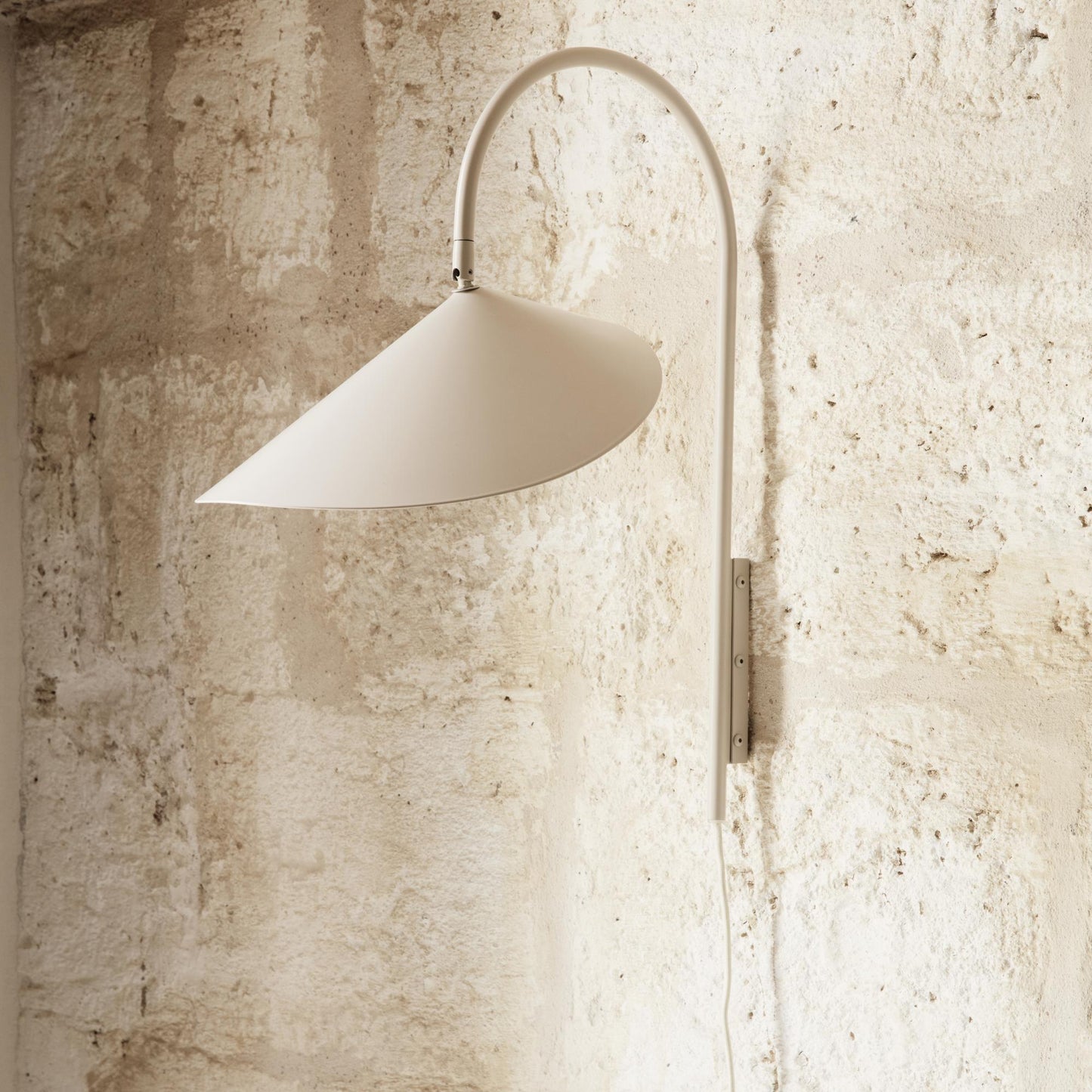 Ferm Living Arum Swivel Wall Lamp Cashmere