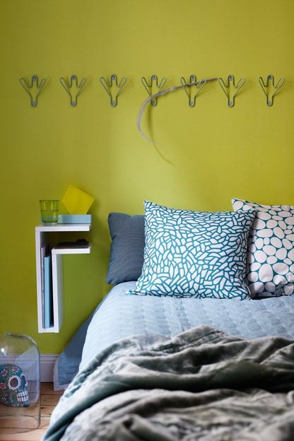 F-shelf, left, white