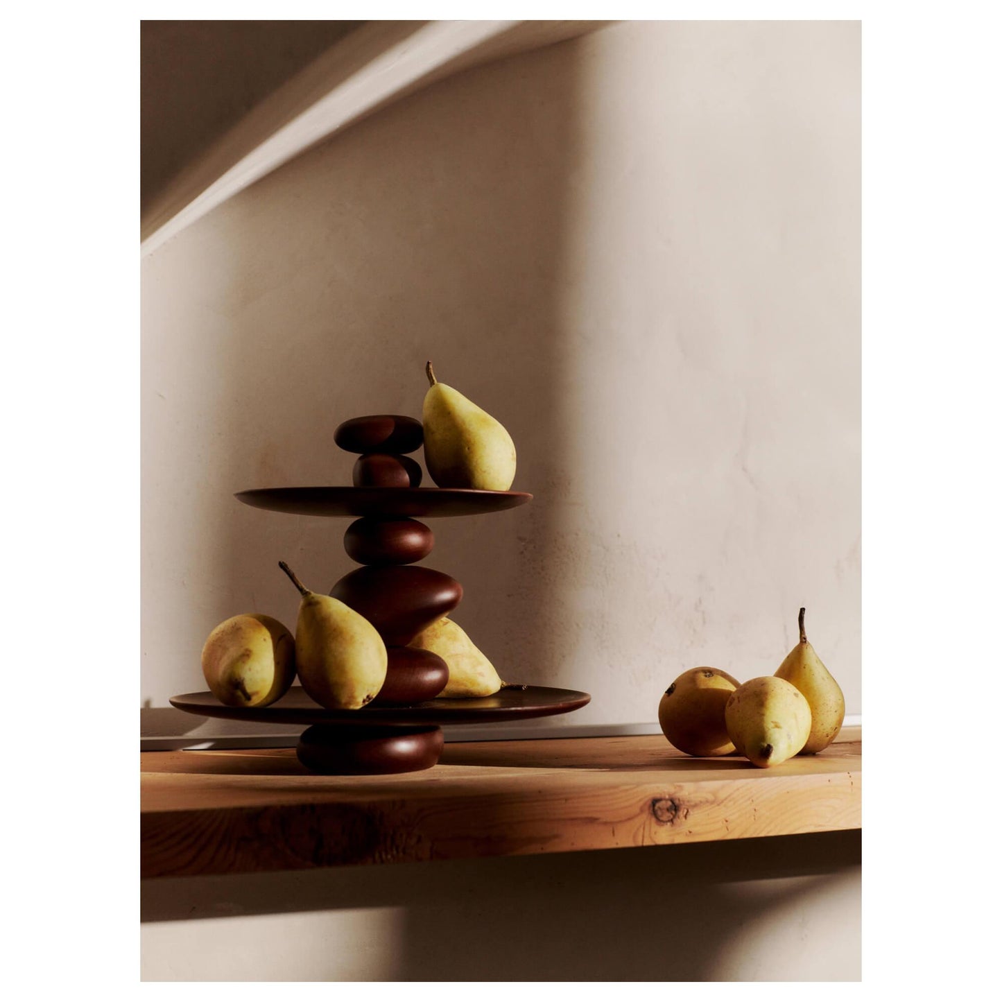 Ferm Living Pebble Cake Plate Dark Brown