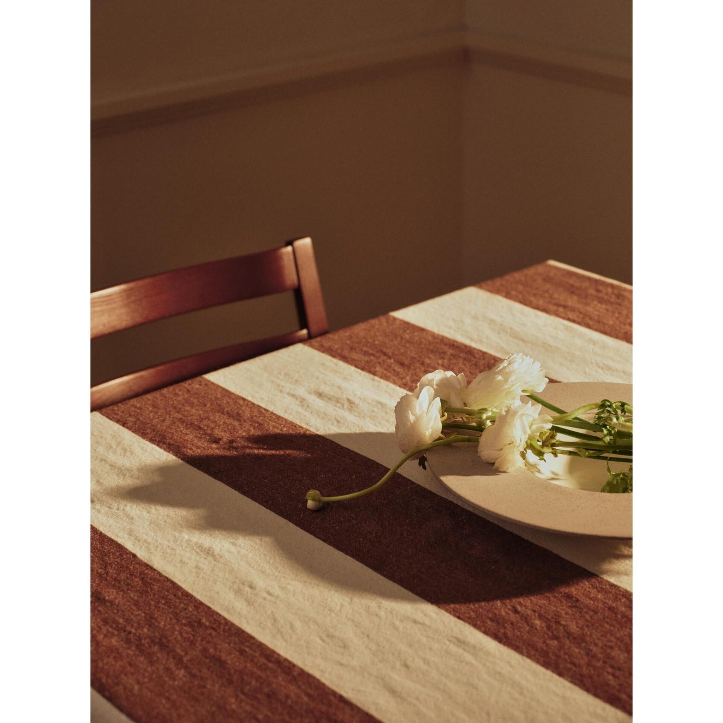 Ferm Living Hale Tablecloth L240 Chestnut/Frosted Lime