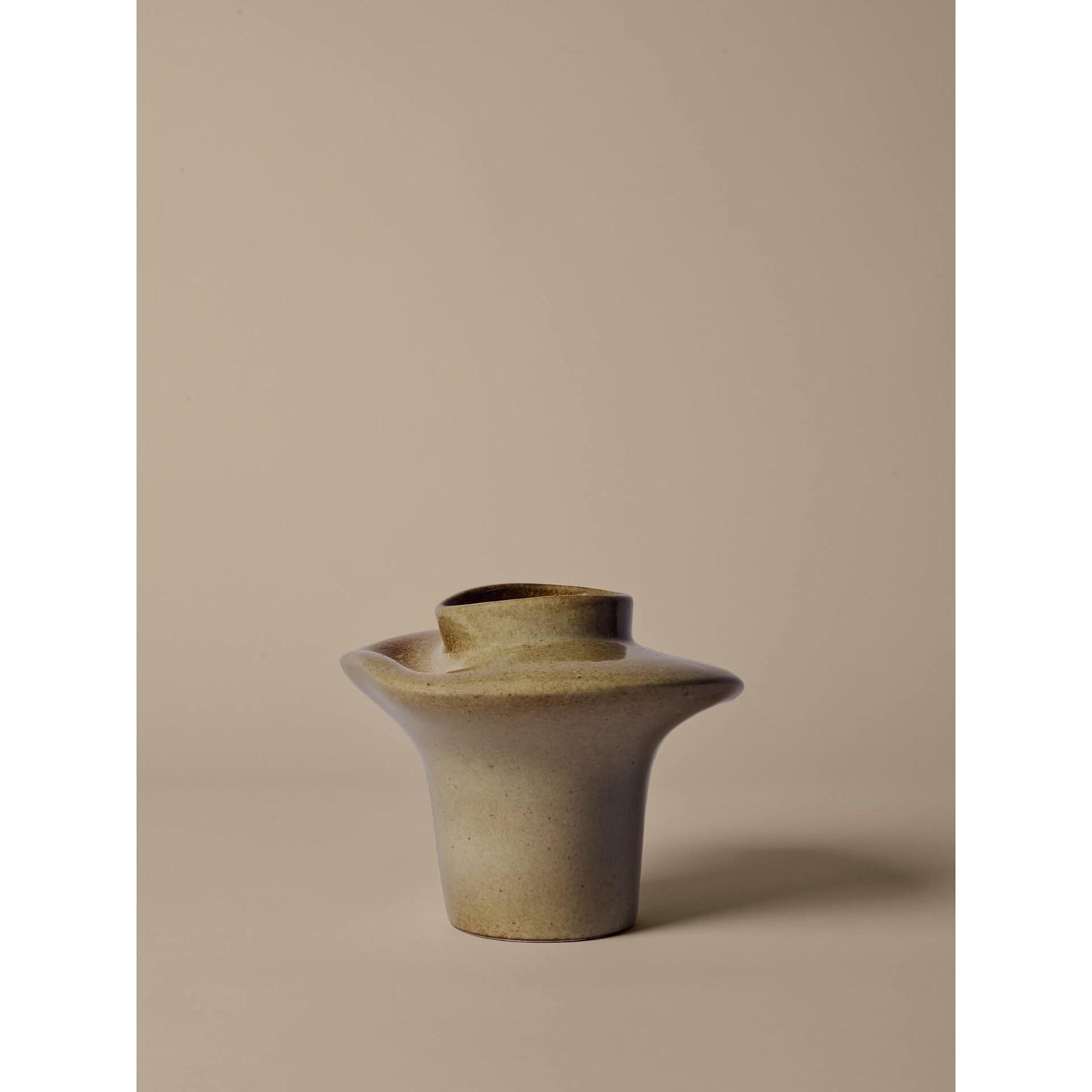 Ferm Living Evio Vase H22 Elm Green