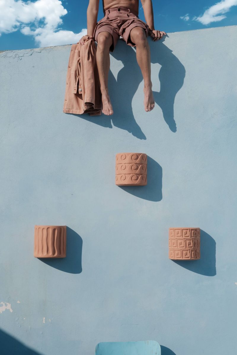 Terracotta Wall vase Magna Graecia Onde by Seletti