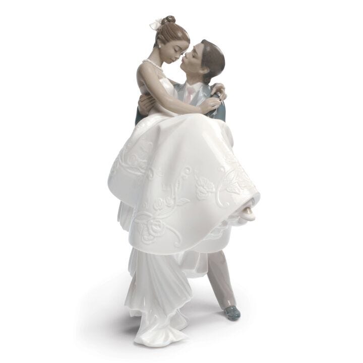 The Happiest Day Couple Figurine Type 357 by Lladró