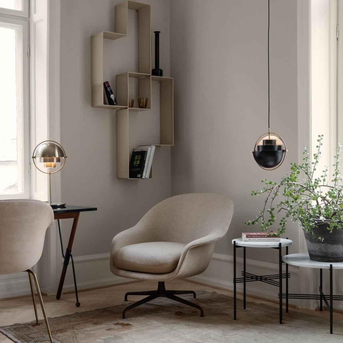 TS Side Table Round Ø40 Black/ White Carrara Marble