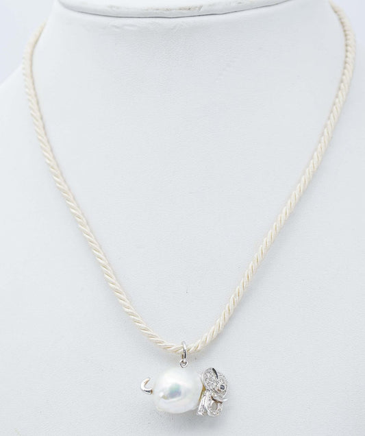 14kt White Gold Elephant Pendant Necklace