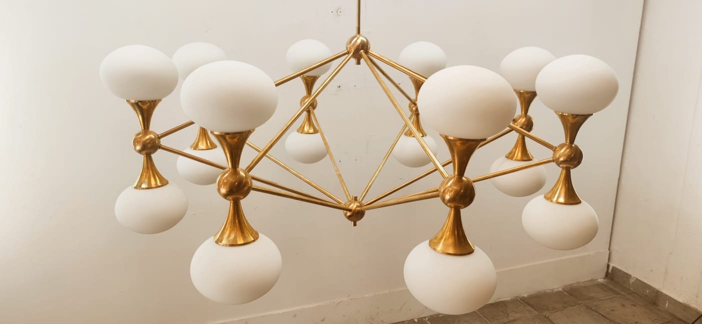 16 Light Brass Sputnik Chandelier with Oval Globes