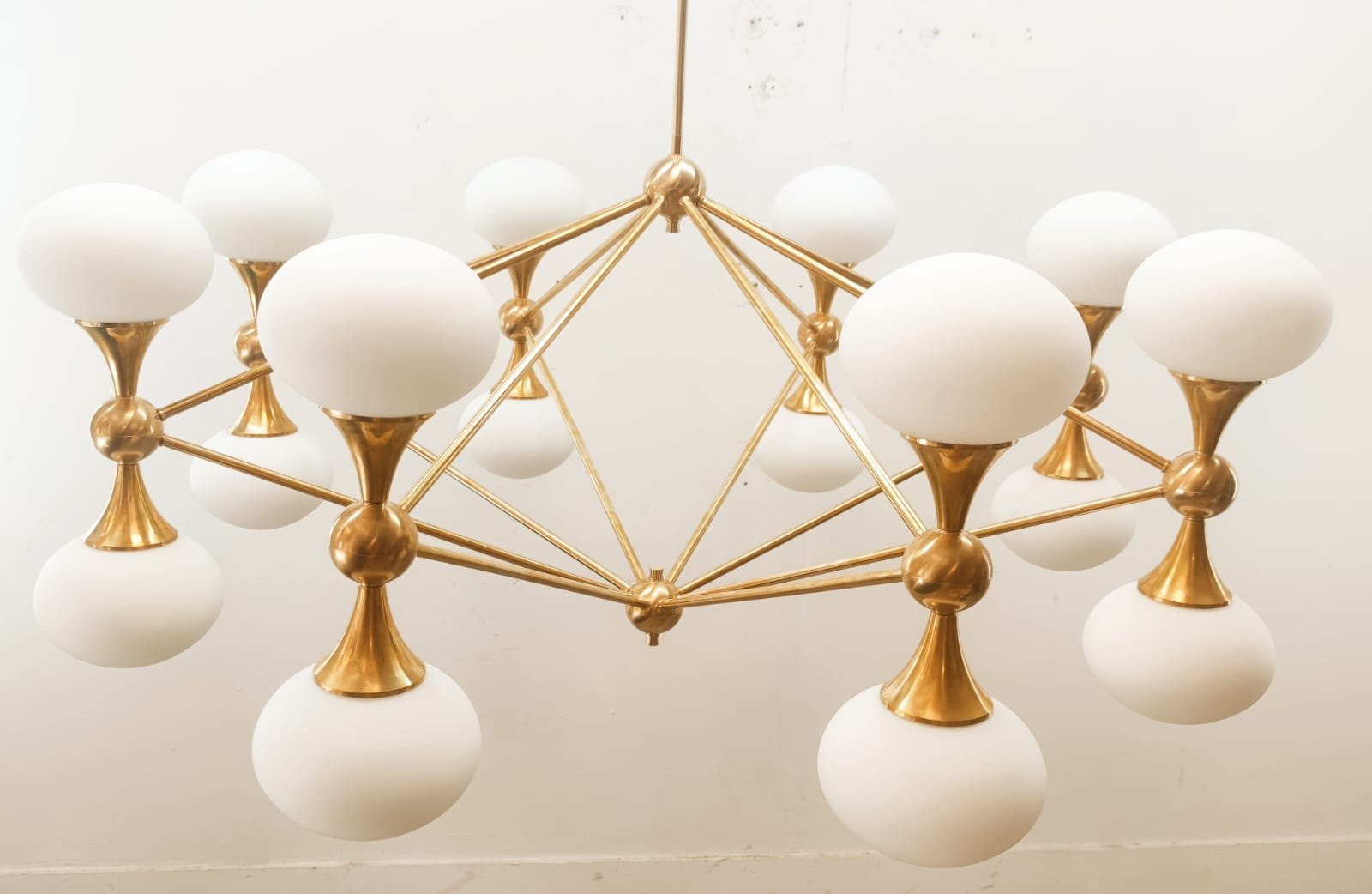 16 Light Brass Sputnik Chandelier with Oval Globes