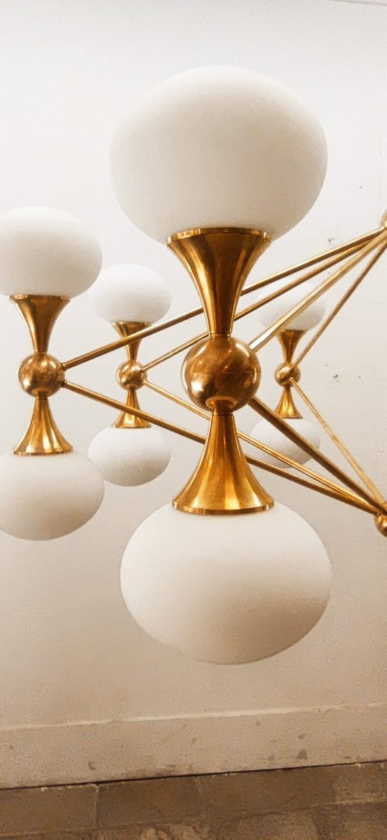 16 Light Brass Sputnik Chandelier with Oval Globes