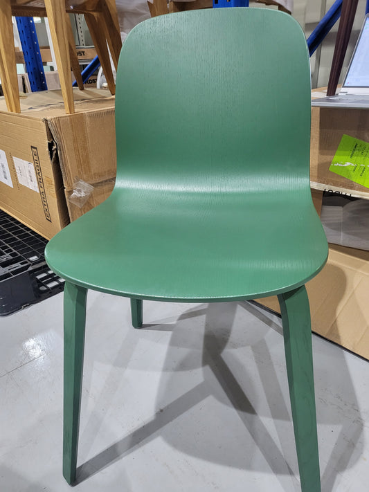 Visu Wide Chair - Wood Base