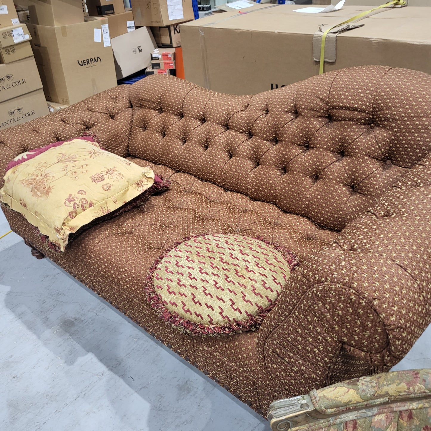 (빈티지) Handmade 3 seater sofa (design award in the US)