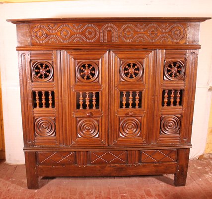 17th Century Breton Wardrobe or Cupboard in Oak Turning in Boxwood-HPU-751269