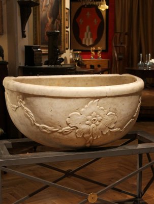 17th Century Italian Hand Carved White Carrara Marble Fountain or Basin-AXE-1433391