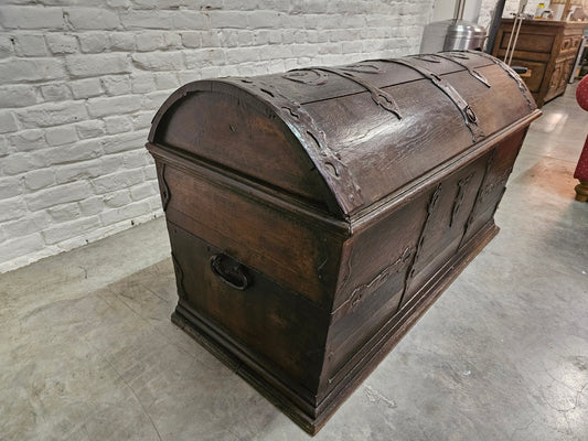 17th Century Oak Travel Chest