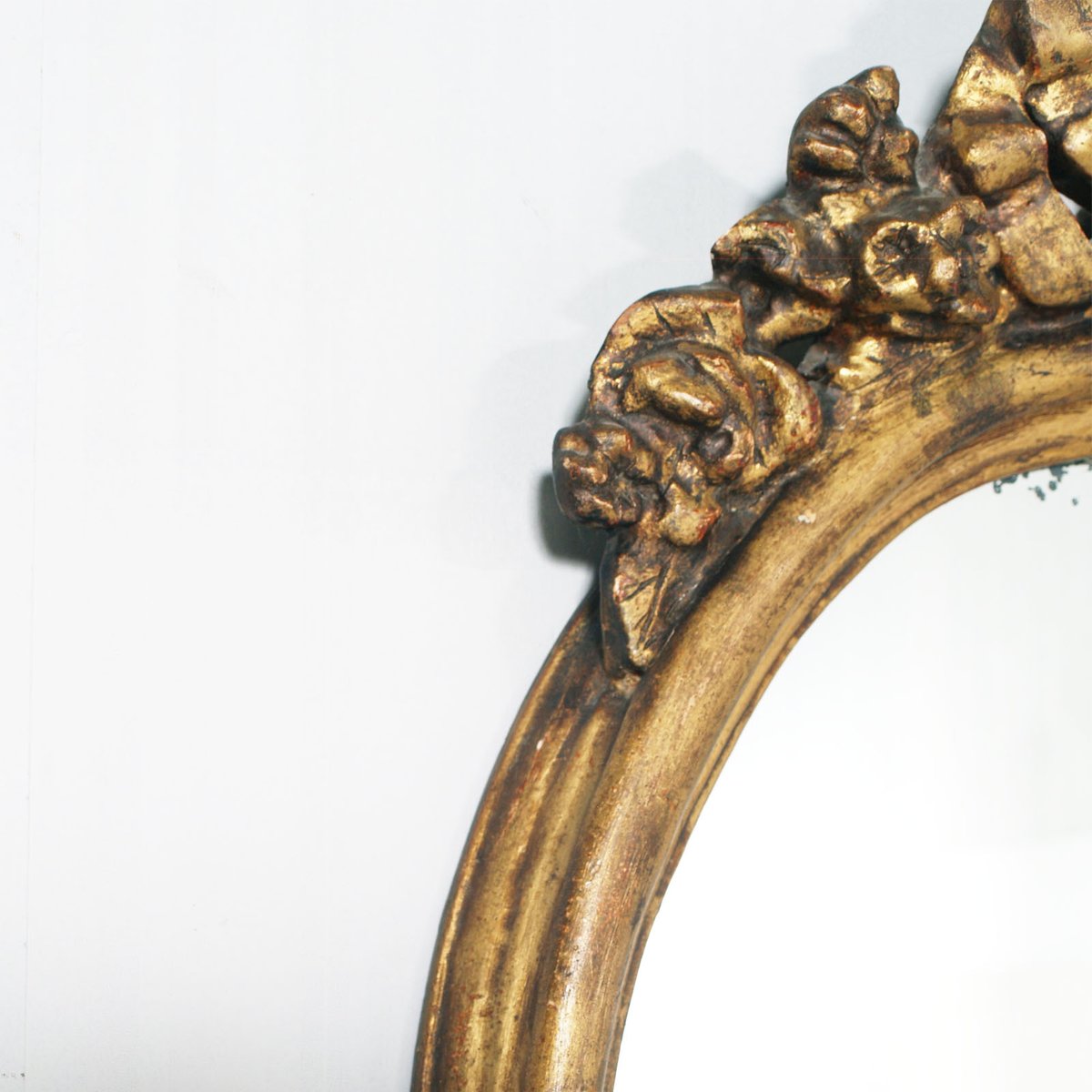 17th Century Oval Giltwood Mirror