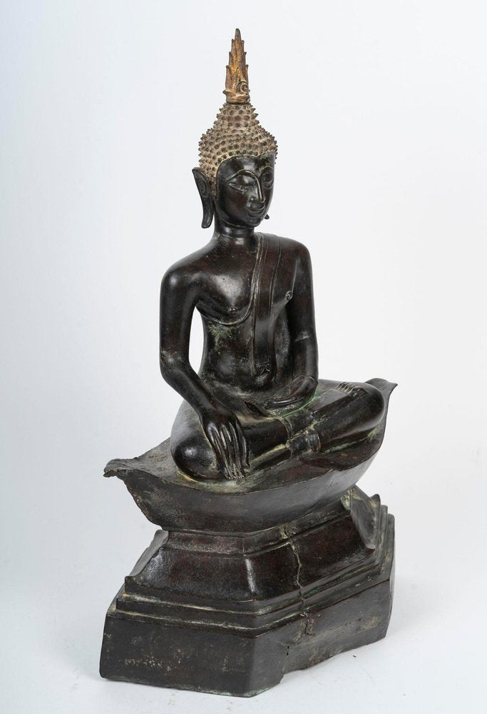 17th Century Seated Buddha in Patinated Bronze