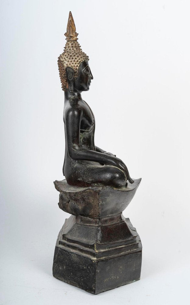 17th Century Seated Buddha in Patinated Bronze