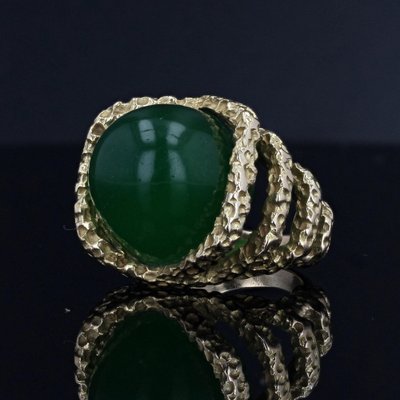 18 Carat Chrysoprase Chiseled 18 Karat Yellow Gold Ring-OLU-986174