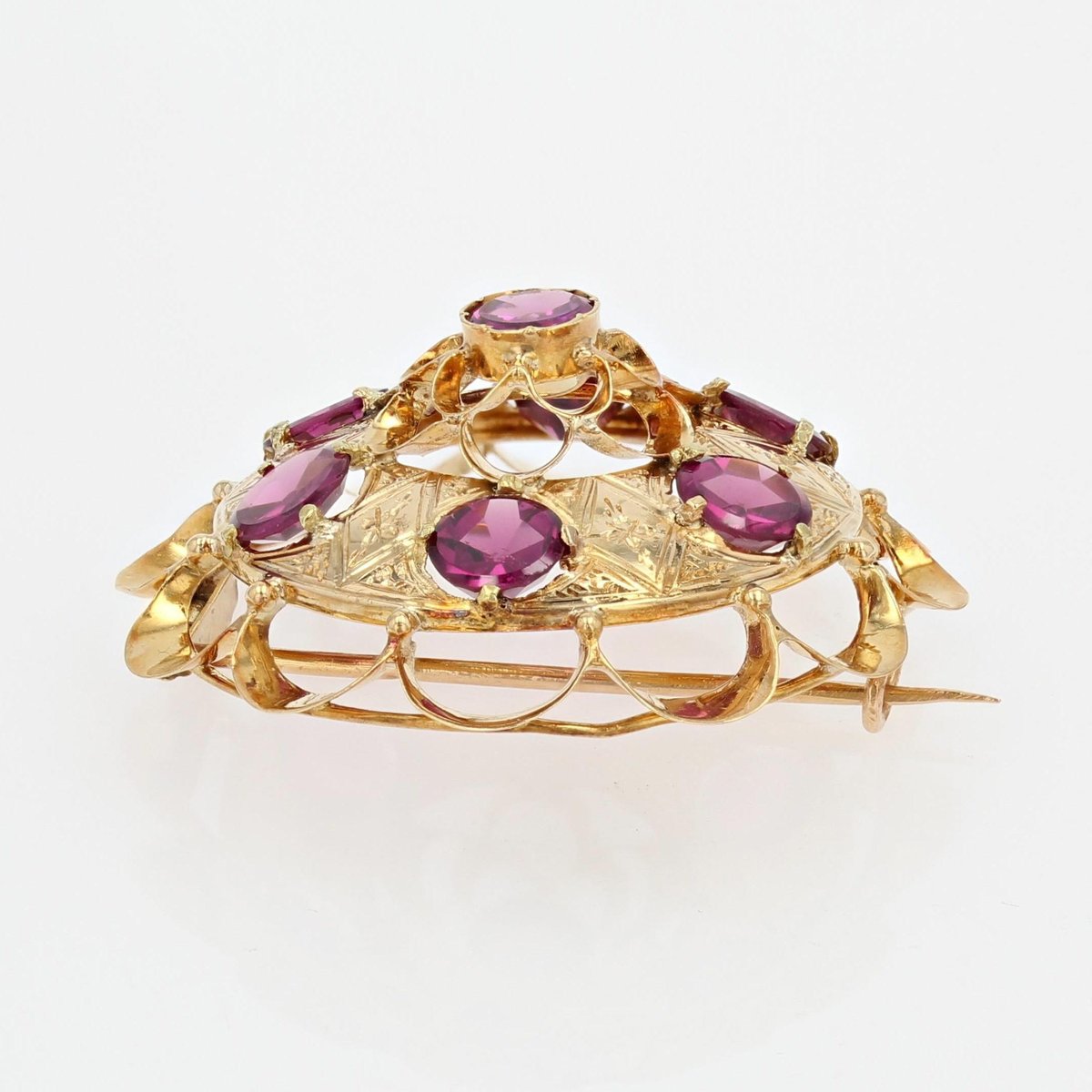 18 Karat 20th Century French Garnet Yellow Gold Brooch, 1890s