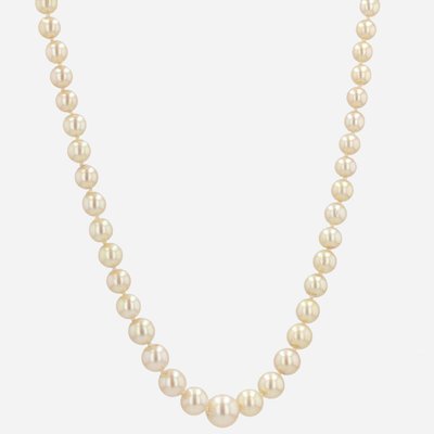 18 Karat White French Cultured Pearl Gold Clasp Necklace, 1970s-OLU-1281874