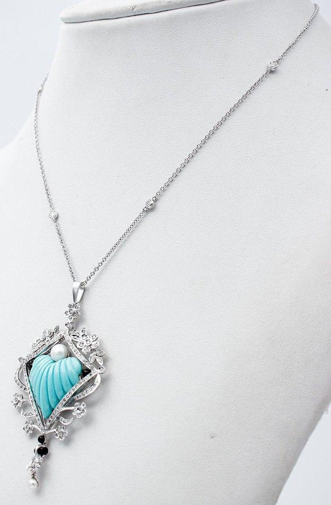 18 Karat White Gold and Platinum Necklace with Diamonds and Turquoise