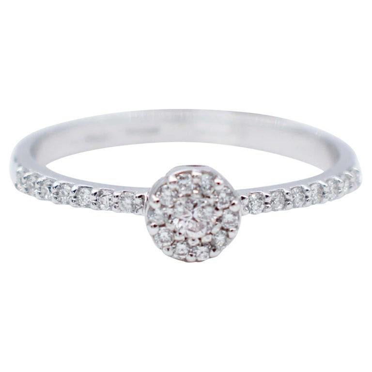 18 Karat White Gold Engagement Ring