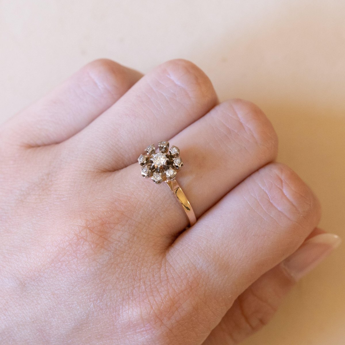 18k Vintage Gold and Silver Daisy Ring with Diamonds, 1910s