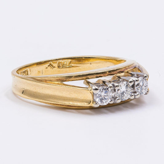 18kt Yellow Gold Ring with 3 Diamonds 0.21 ctw, 1960s