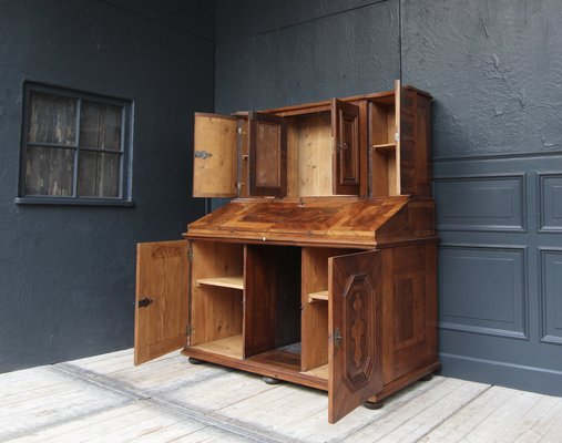 18th Century Baroque Secretary or Writing Desk in Walnut-TAT-1791826