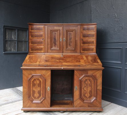 18th Century Baroque Secretary or Writing Desk in Walnut-TAT-1791826