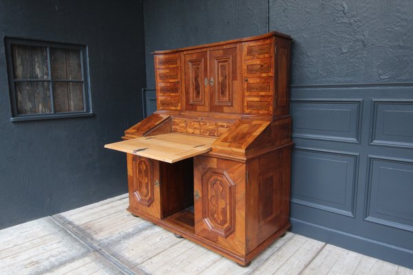 18th Century Baroque Secretary or Writing Desk in Walnut-TAT-1791826