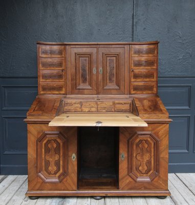 18th Century Baroque Secretary or Writing Desk in Walnut-TAT-1791826