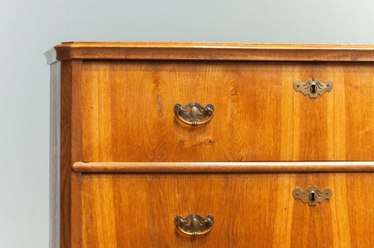 18th Century Biedermeier Oak Chest of Drawers