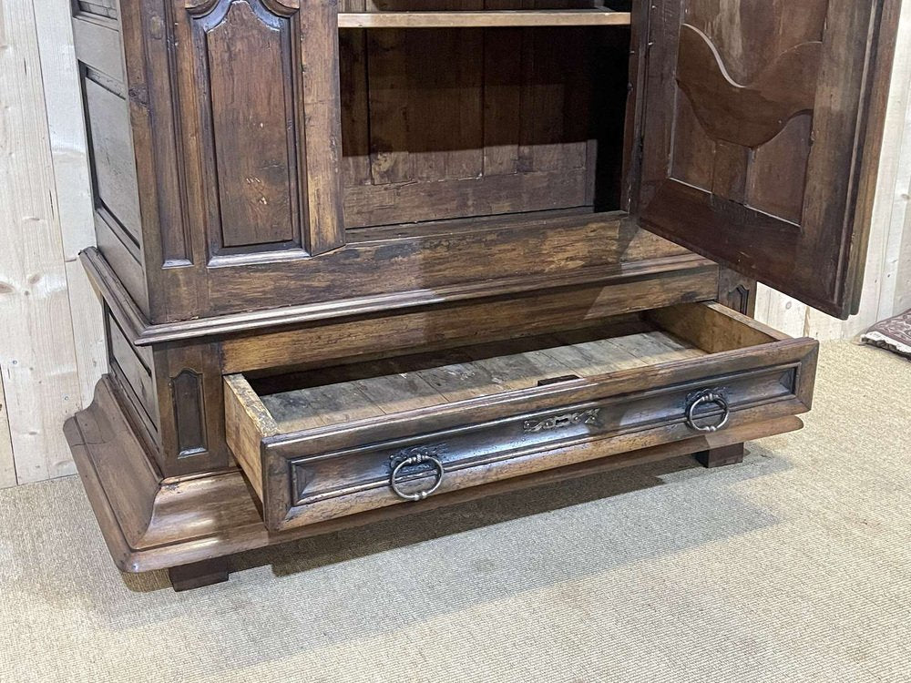 18th Century Bordeaux Wardrobe in Walnut and Cherry